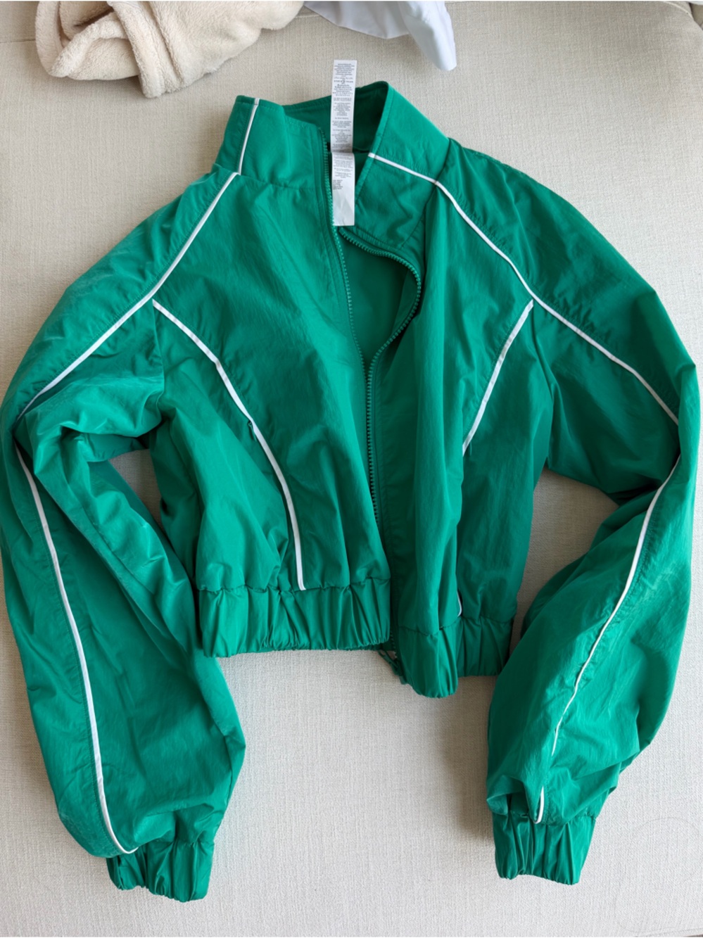 ALO Motivate Jacket in Spruce